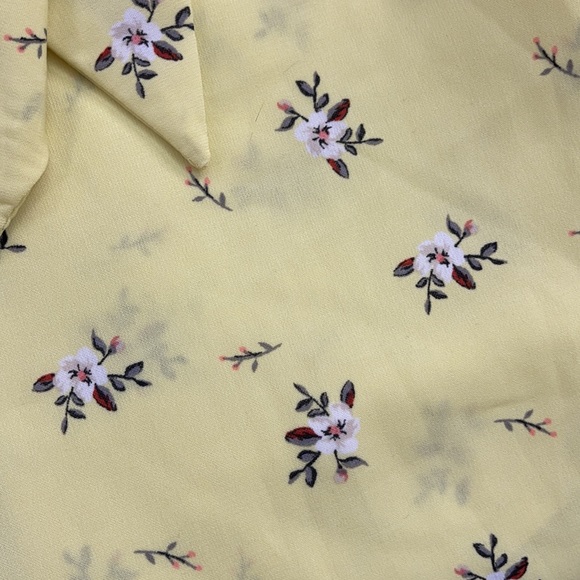 💕Super Cute Pale Yellow Tie Front Jumpsuit💕 - Picture 10 of 10